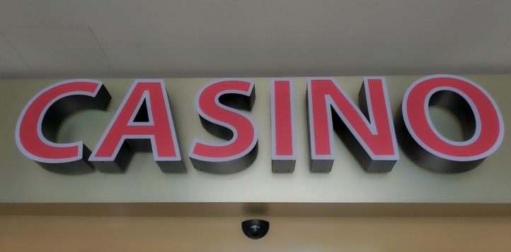 231215_Casino_napis_ilustracni