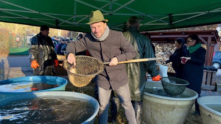 Zdroj fotografií: kanc. náměstka města Plzně A. Tolara 231218_Tolar_vanoce_ryby