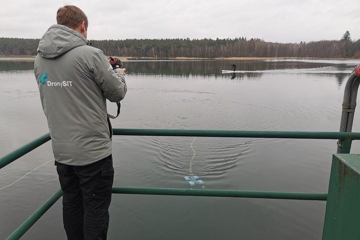 Plzeňští dronaři na inspekci u Boleveckého rybníka. Zdroj foto: SITMP 240321_inspekce_bolevak_06