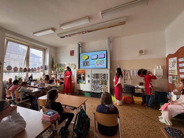 Zdroj fotografií: Magistrát města Plzně 240402_Vietnamsky_den_2