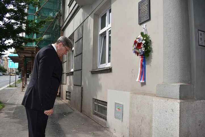 240527_anthropoid_04