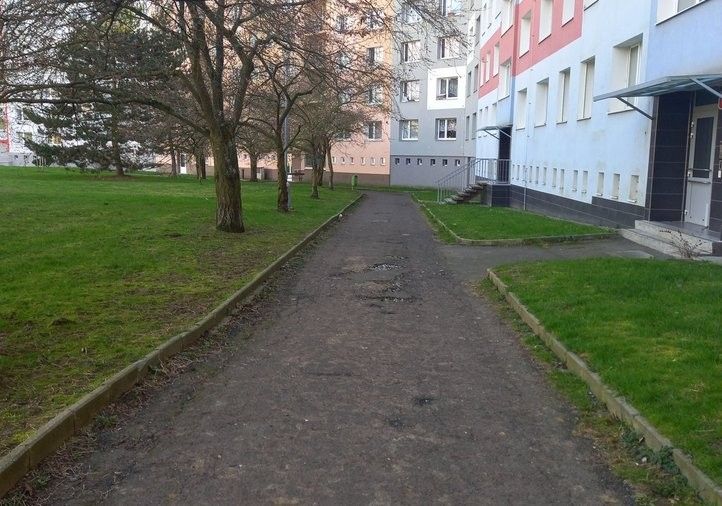 241112_chodniky_lochotin_01