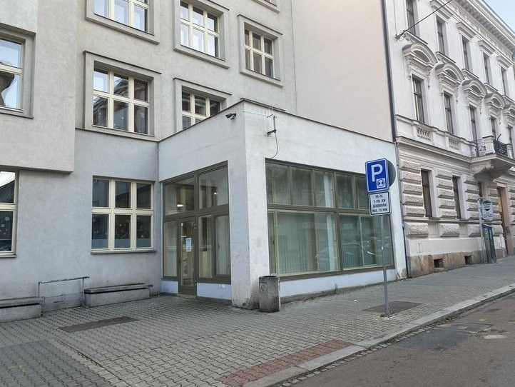 Na místě bývalé pošty je nová podatelna. Fotografie: B. Hájková 241206_podatelna