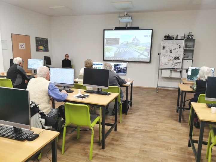 241218_kurzy_seniori_01