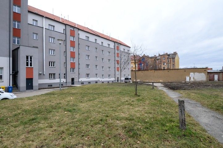 Vnitroblok v Korandově ulici (ilustrační foto: M. Pecuch) 250120_Korandova_2