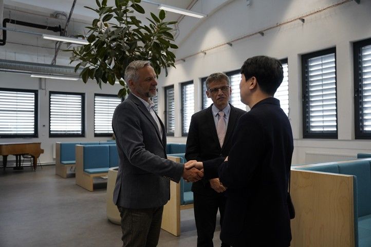 250311_Jihokorejska_navsteva_UKR_Bosak_1