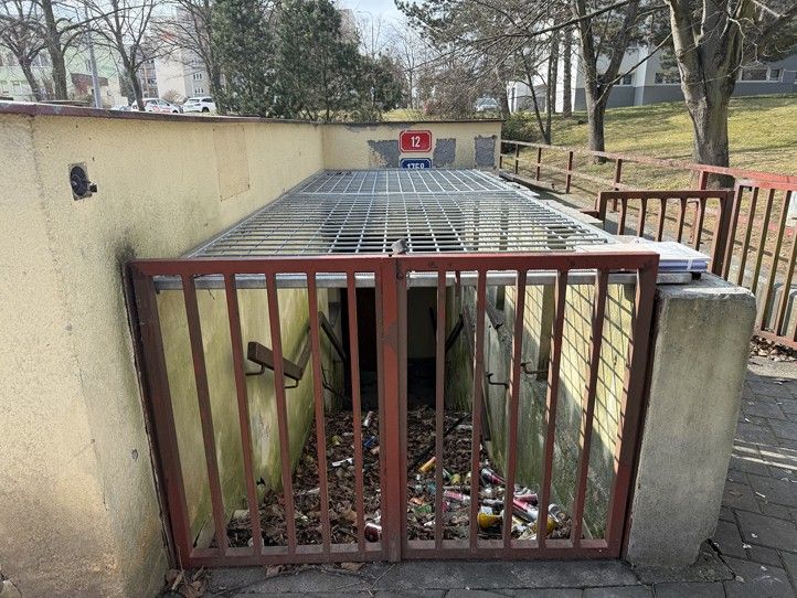 250313_Kavarna_Skvrnany_2