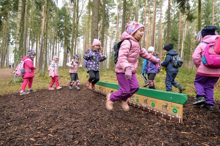 250328_Lesni_stezka_Valcha_deti_4