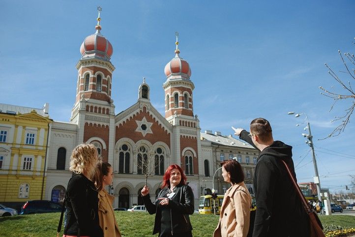 Ilustrační fotografie (zdroj: Plzeň – TURISMUS) 250514_Turista_synagoga