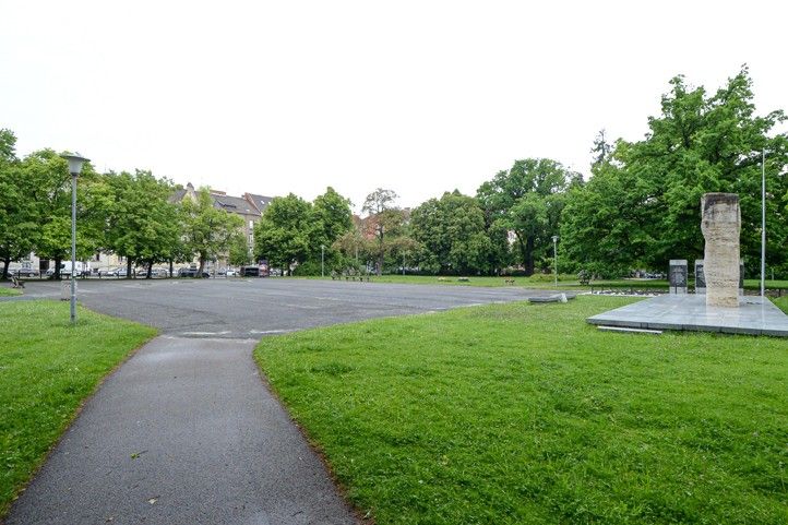 Náměstí Míru (fotografie: M. Pecuch) 250522_Namesti_Miru_2