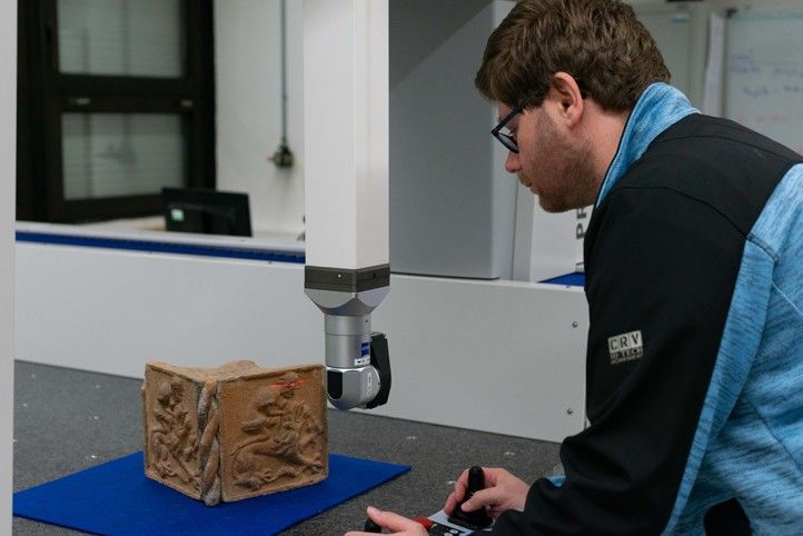 Zdroj fotografií: Fakulta strojní ZČU 250731_ZCU_skenovani_archeologie_3