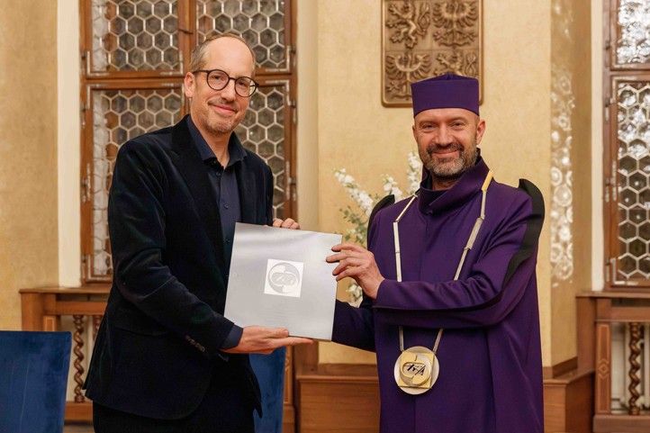 Fotografie: archiv FDU / J. Sohrová 251111_Sutnar_2