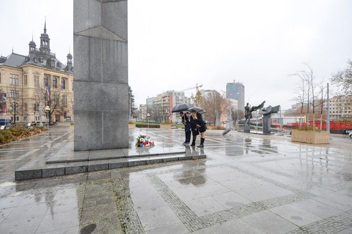 Fotografie: M. Pecuch 251117_Havel_17_listopad_3