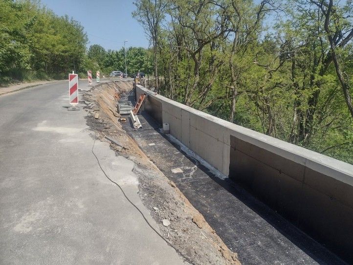 Plzeňská cesta (fotografie: R. Zeman) 251209_Plzenska_cesta_1