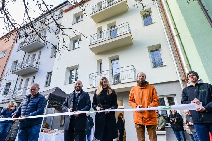 251217_Dum_byty_Telocvicna_11_1