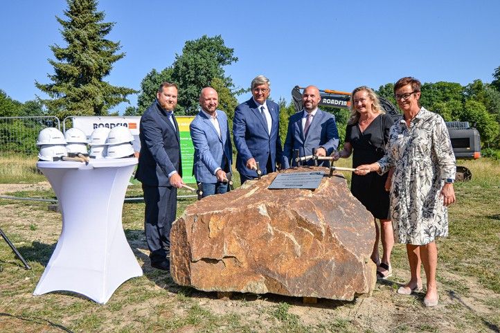 Zahájení stavby (fotografie: M. Pecuch) 260713_Domov_Novacek_Autismus_3