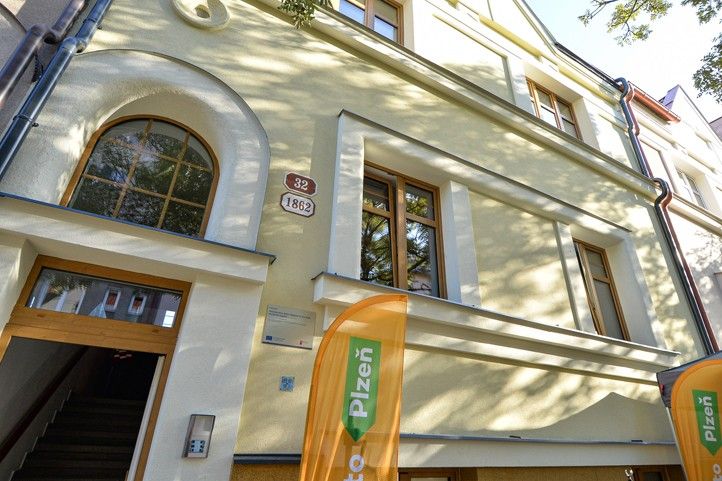 Bytový dům Thámova 32 (fotografie: M. Pecuch) 260925_Thamova_32_4